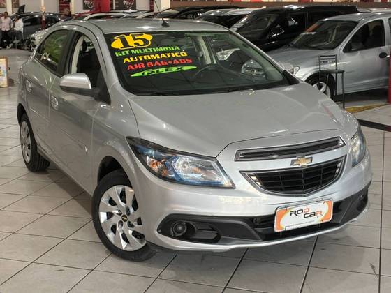 CHEVROLET ONIX 1.4 MPFI LT 8V FLEX 4P AUTOMÁTICO CHEVROLET ONIX 1.4 MPFI LT 8V FLEX 4P AUTOMÁTICO